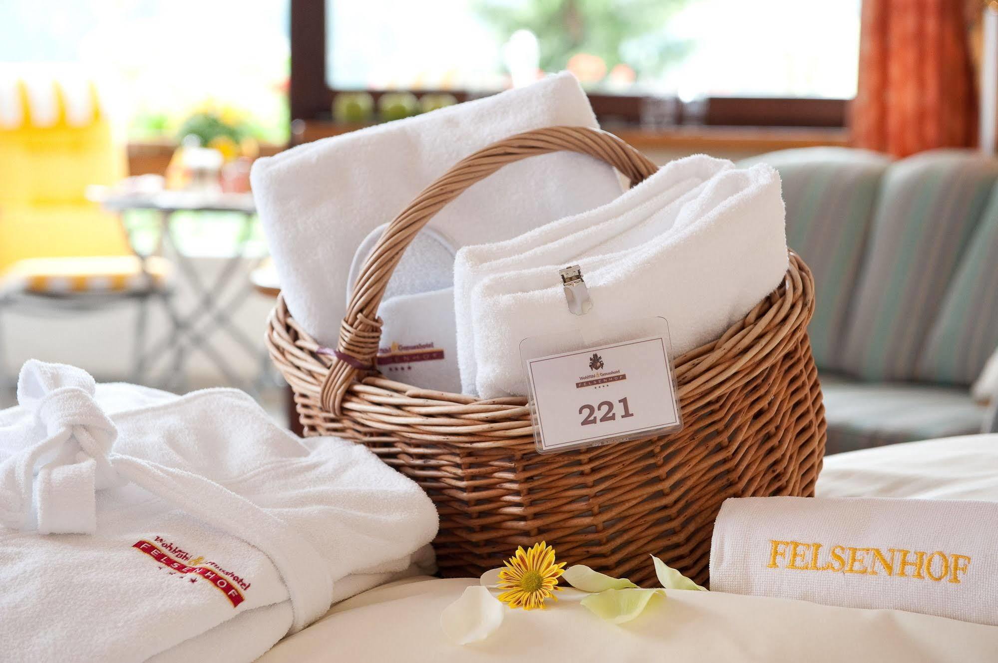 Hotel Wohlfuehl & Genusshotel Felsenhof 4*